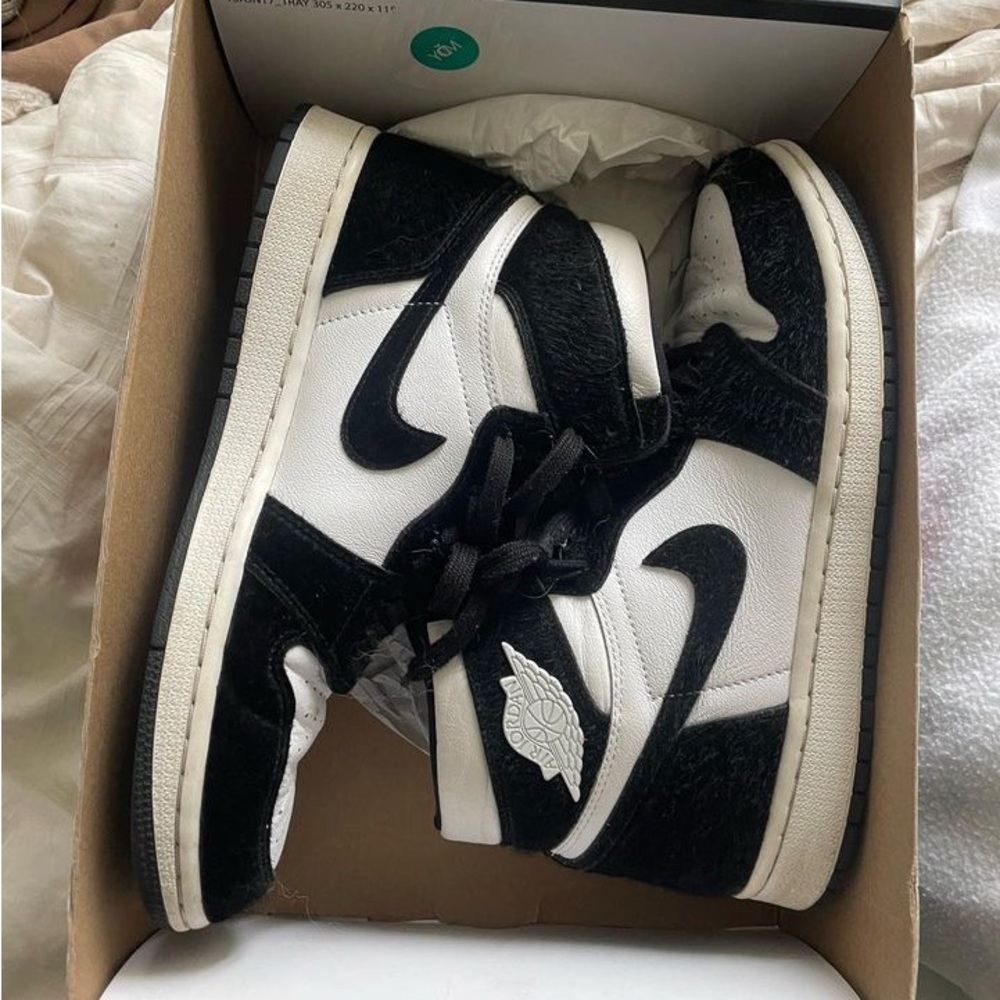 Jordan 1 panda twist
